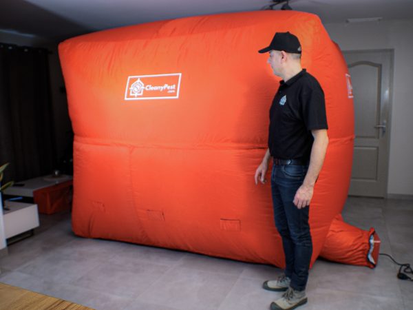Tente thermique anti punaises de lit